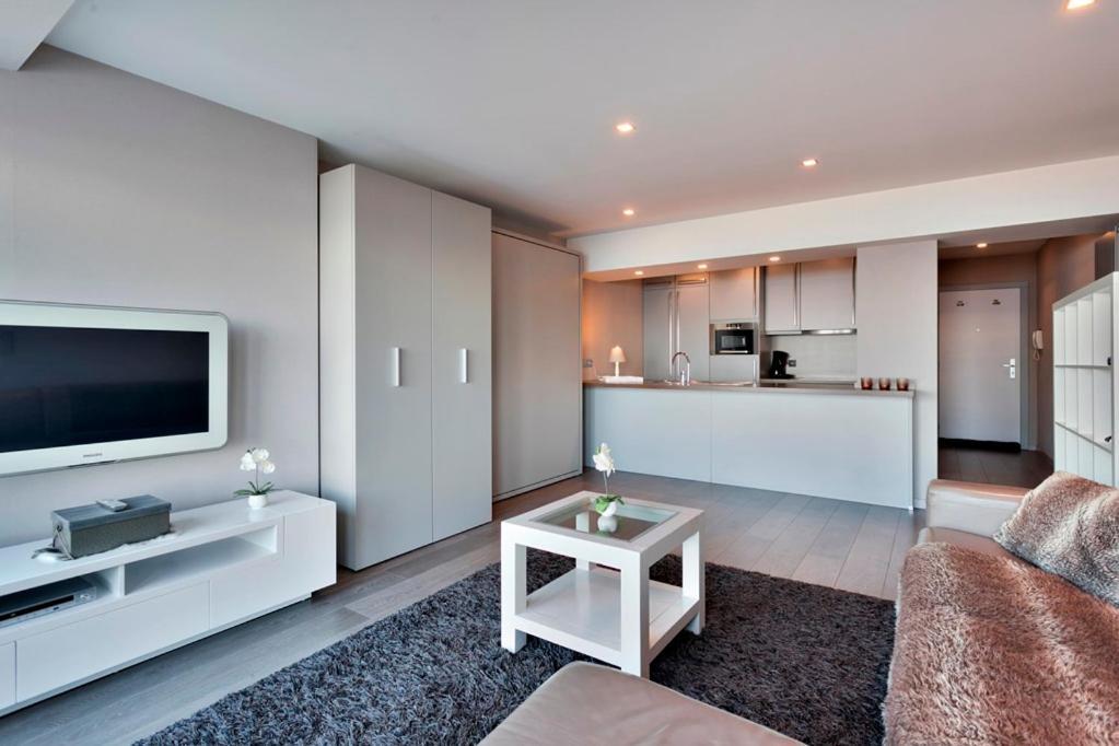 Apartament Montezuma Luxe Studio Met Frontaal Zeezicht Zonder Aparte Slaapkamer Ostenda Zewnętrze zdjęcie