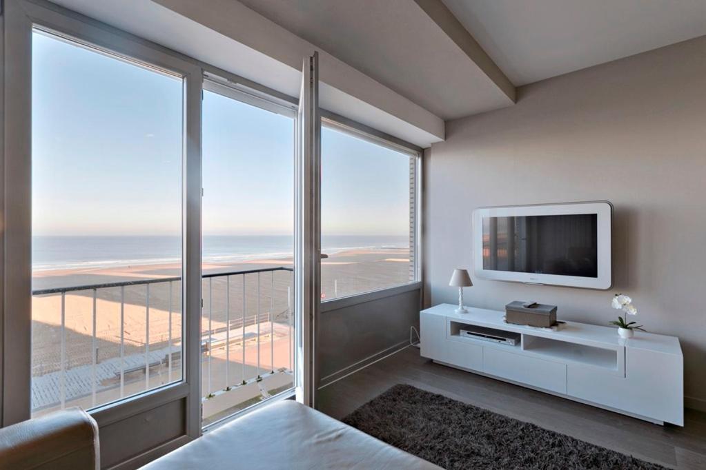Apartament Montezuma Luxe Studio Met Frontaal Zeezicht Zonder Aparte Slaapkamer Ostenda Zewnętrze zdjęcie